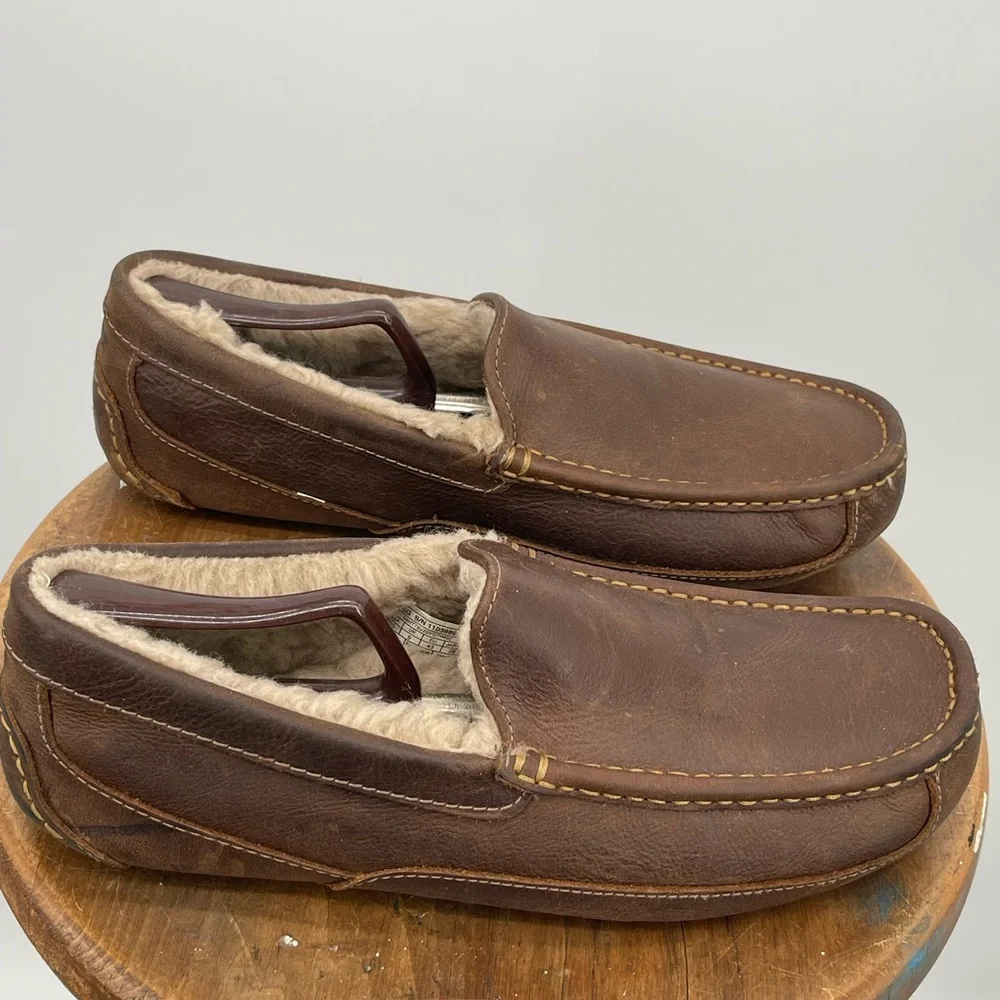 UGG Men's Ascot Chocolate Brown Leather Slip-Ons